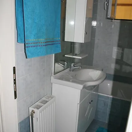 Appartement Stefi Holiday Kiáton